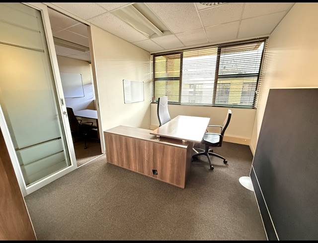 283M² OFFICE TO LET IN ROSEBANK